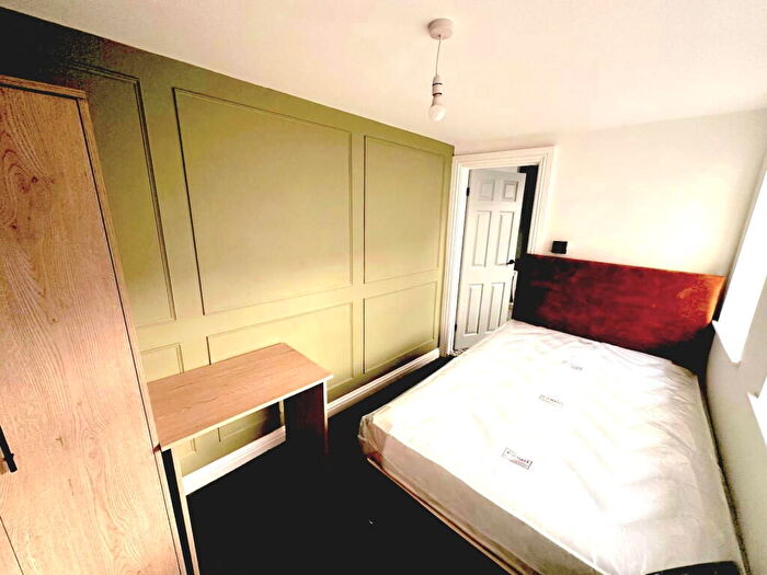 8 Bedroom House Of Multiple Occupation To Rent In Easson Road, Darlington, DL3