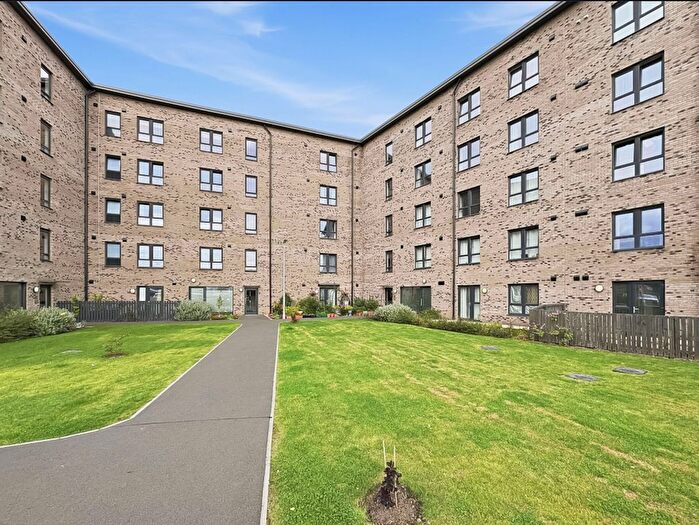 2 Bedroom Flat For Sale In / Sandpiper Drive, Leith, Edinburgh, EH6