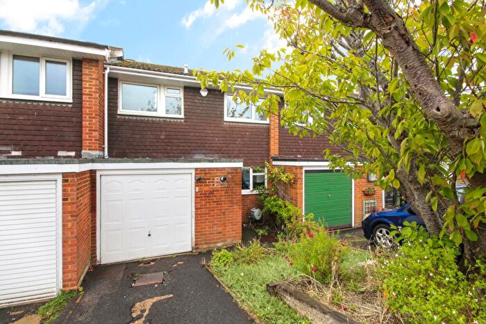 3 Bedroom Terraced House For Sale In The Spinney, Wokingham, RG40