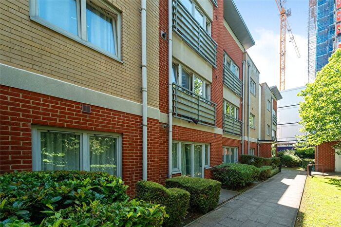 2 Bedroom Flat For Sale In Hawker Place, Walthamstow, E17