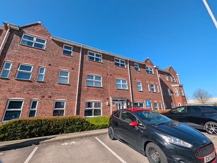 2 Bedroom Apartment For Sale In Lowther Drive, Darlington, DL1