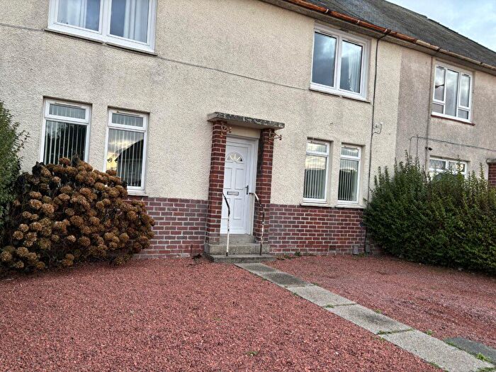 2 Bedroom Flat To Rent In Craigie Rd, Riccarton, Kilmarnock, East Ayrshire, KA1