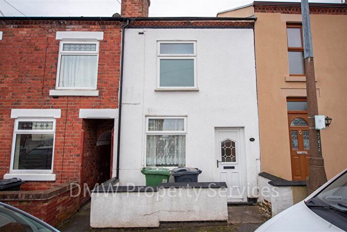 3 Bedroom Terraced House To Rent In Claxton Street, Heanor, DE75