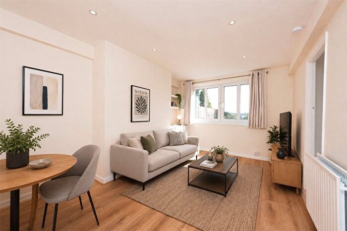 1 Bedroom Flat To Rent In Coleman Court, Kimber Road, London, SW18