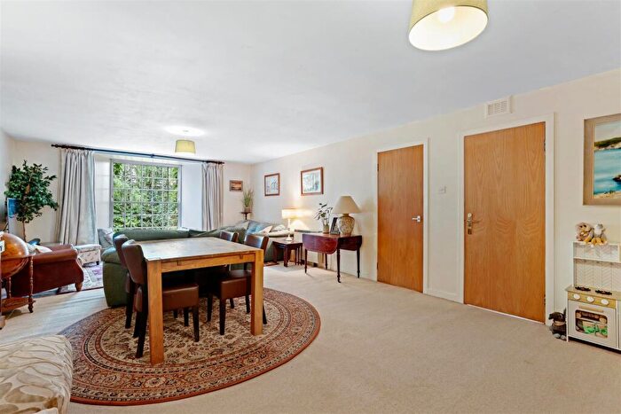 2 Bedroom Flat For Sale In Easter Shian, Cargill, PH2