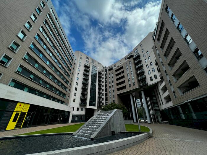 1 Bedroom Flat To Rent In Gateway East, Marsh Lane, Leeds, LS9