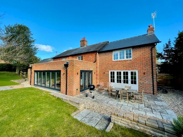 4 Bedroom Detached House To Rent In Riverside Cottage, SN8