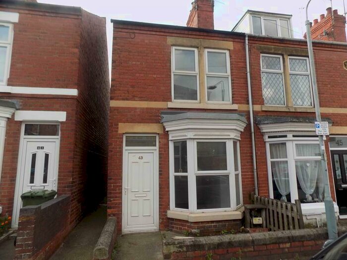 2 Bedroom End Of Terrace House To Rent In Clarence Road, Worksop, S80