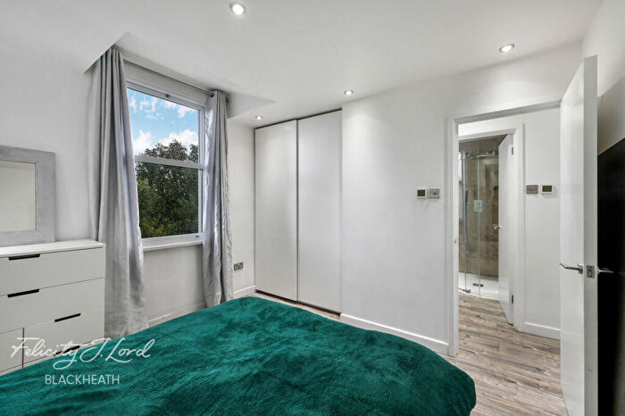 2 Bedroom Apartment For Sale In Charlton Church Lane, London, SE7