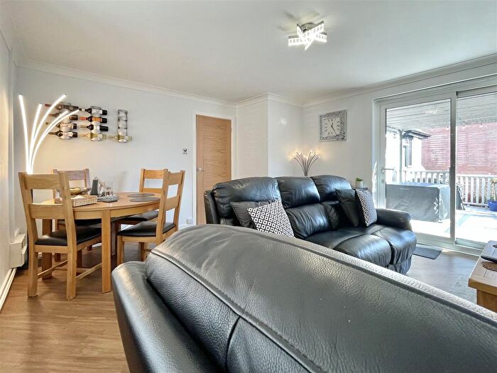 2 Bedroom Bungalow For Sale In Nightingale Drive, Weymouth, DT3