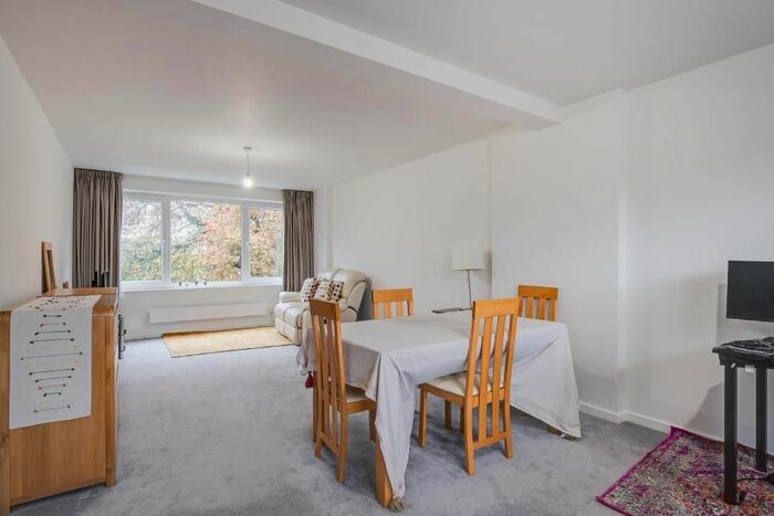 1 Bedroom Flat To Rent In Colney Hatch Lane, Muswell Hill, N10