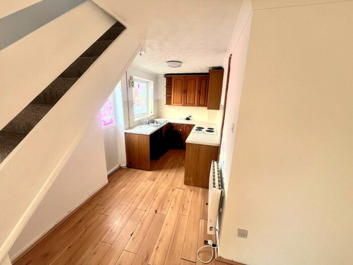 1 Bedroom House To Rent In The Glebe, Essex, Saffron Walden, CB11