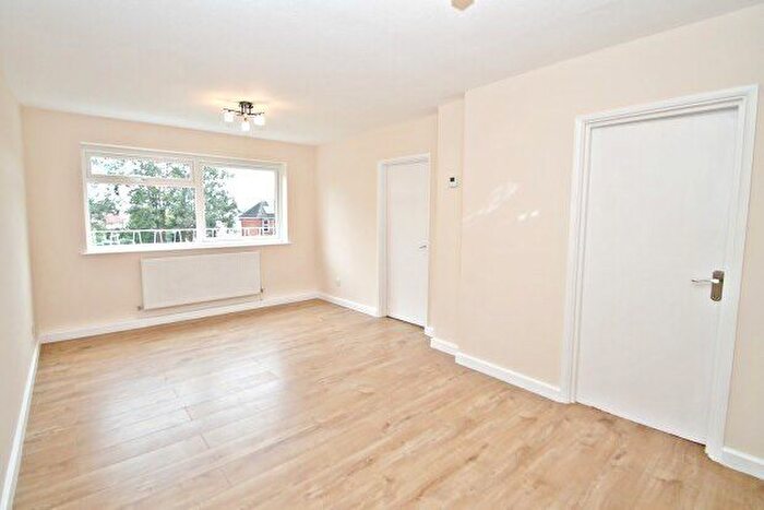 1 Bedroom Flat To Rent In Sherwood Court, Sutton, SM1
