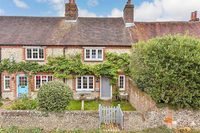 3 Bedroom Cottage For Sale In The Street, Boxgrove, Chichester, West Sussex, PO18