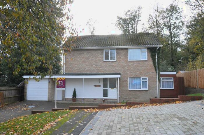 3 Bedroom Detached House To Rent In Bentsley Close, St Albans, AL4