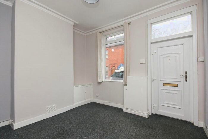 2 Bedroom End Of Terrace House To Rent In Newfield Street, Tunstall, Stoke-On-Trent, ST6