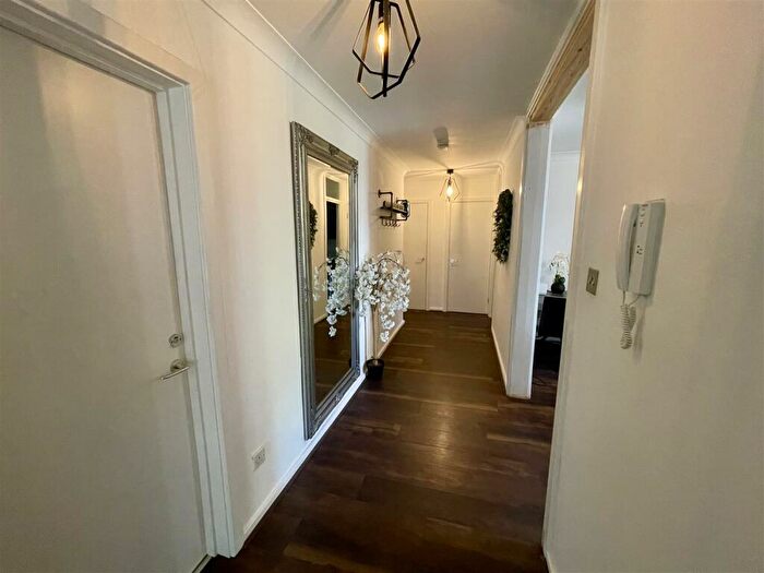 2 Bedroom Apartment For Sale In Woodland Road, Darlington, DL3