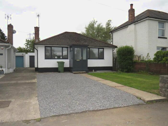 2 Bedroom Detached Bungalow To Rent In Heol Dowlais, Efail Isaf, Pontypridd, CF38
