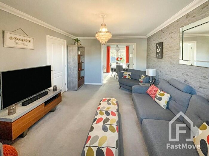 4 Bedroom Detached House For Sale In Blenheim Chase, Scissett, HD8