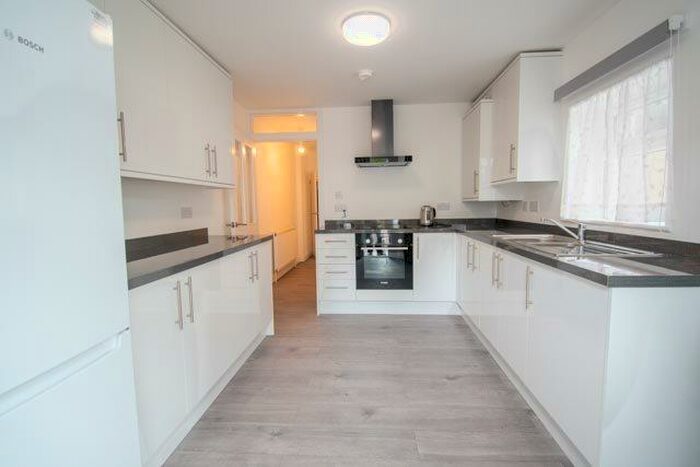 3 Bedroom House To Rent In Central Park Road, East Ham, London, E6