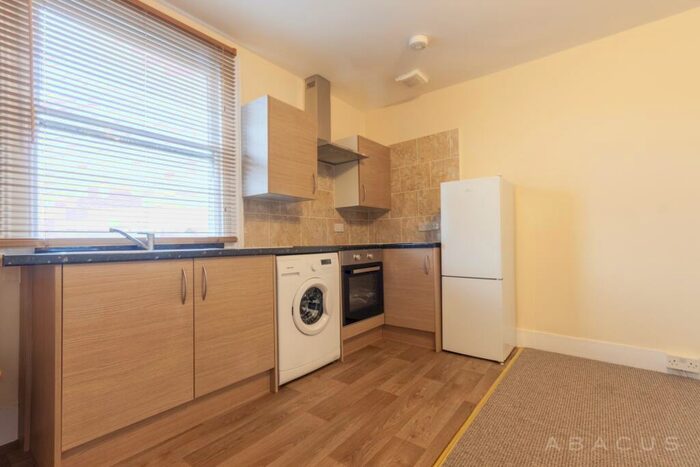 Flat To Rent In Fordwych Road, Kilburn, NW2