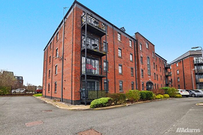 1 Bedroom Flat For Sale In Beaumont Court, Elphins Drive, Warrington, WA4