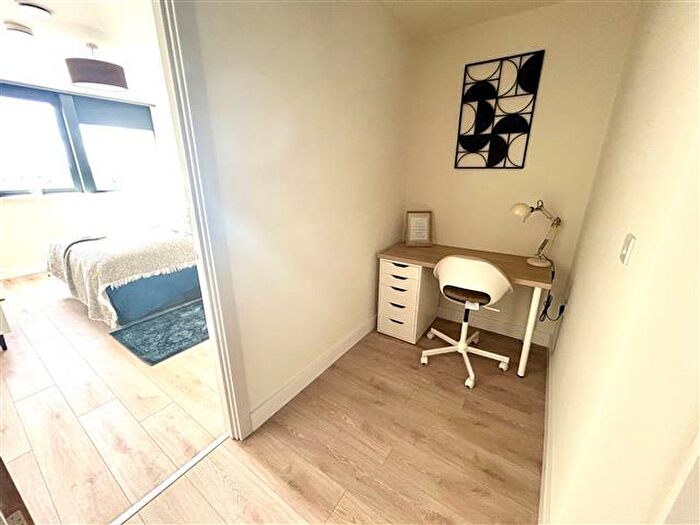 1 Bedroom Apartment To Rent In Birmingham Road, West Bromwich, B70