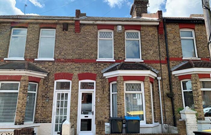 2 Bedroom Terraced House To Rent In St Georges Road, Ramsgate, Kent, CT11