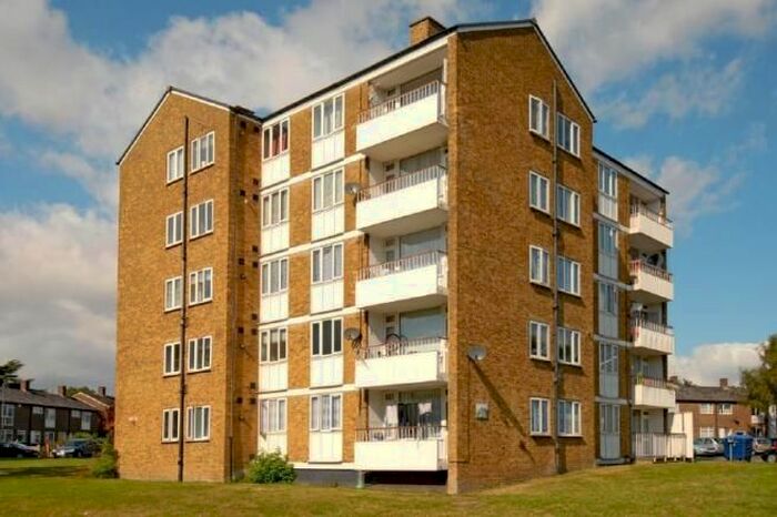 1 Bedroom Flat To Rent In Casterbridge Road, London, SE3