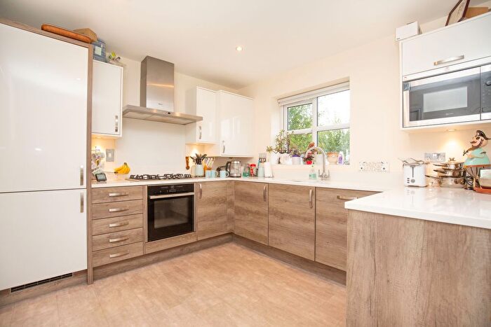 3 Bedroom Detached House For Sale In Croft Close, Two Gates, B77