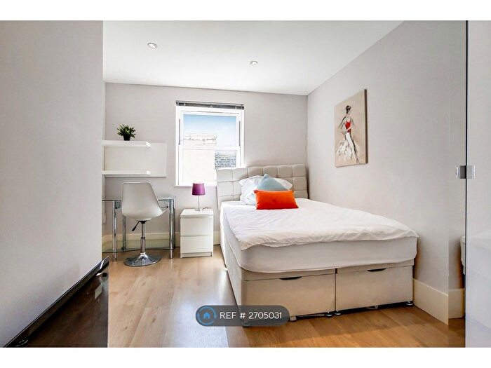 Studio To Rent In Lithos House, London, NW3