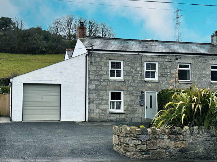 3 Bedroom Semi Detached House For Sale In Ruddlemoor, St Austell, PL26