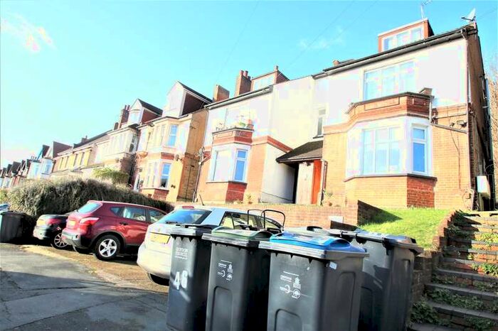 1 Bedroom Flat To Rent In Avondale Road, South Croydon, CR2