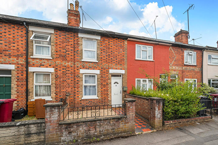 2 Bedroom Terraced House To Rent In Foxhill Road, Reading, Berkshire, RG1