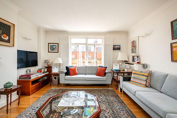 3 Bedroom Flat For Sale In Montagu Mansions, London, W1U