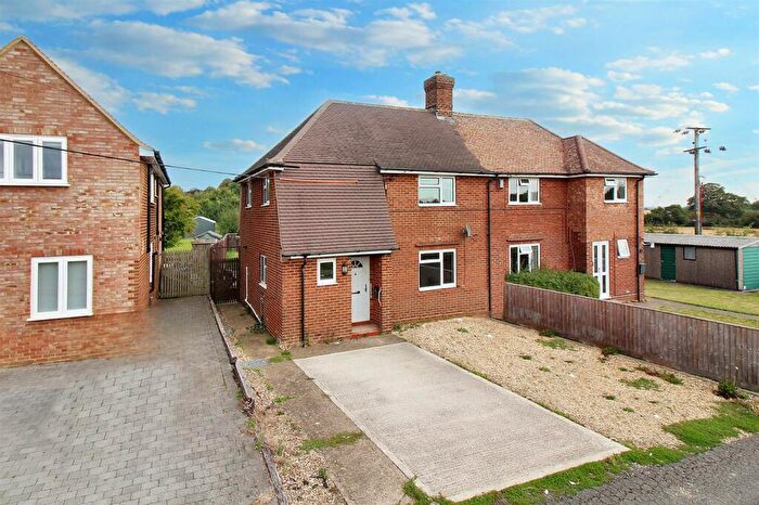 3 Bedroom Semi-Detached House For Sale In Stone View, Oving, HP22