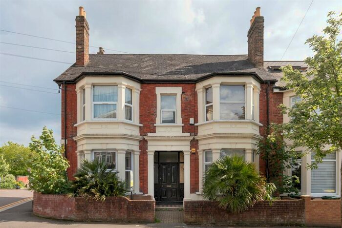 1 Bedroom Apartment To Rent In St. Mary Road, London, E17