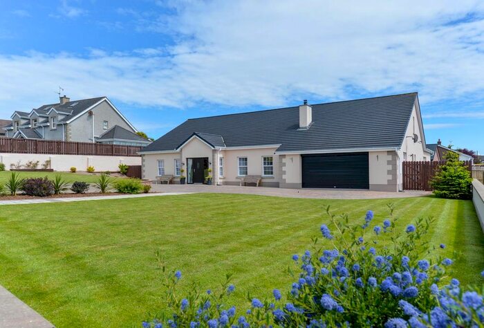 4 Bedroom Bungalow For Sale In North Road, Carrickfergus, County Antrim, BT38