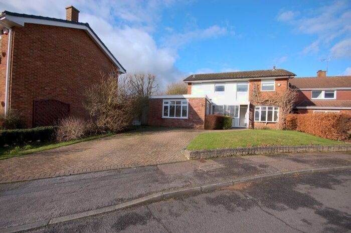 4 Bedroom Detached House To Rent In Arnett Close, Rickmansworth, WD3