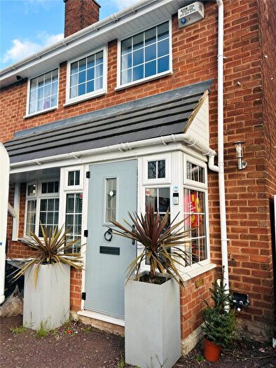 3 Bedroom Semi Detached House For Sale In Field Lane, Birmingham, West Midlands, B32