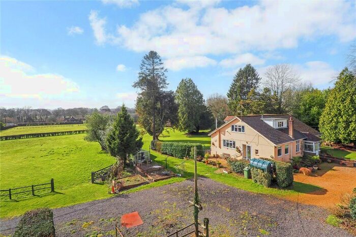 4 Bedroom Detached House For Sale In Petersfield Road, Monkwood, Hampshire, SO24