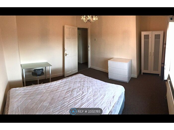 2 Bedroom Terraced House To Rent In Walsall Street, Salford, M6