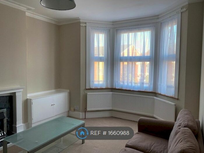 3 Bedroom Flat To Rent In Harrow, Harrow, HA1