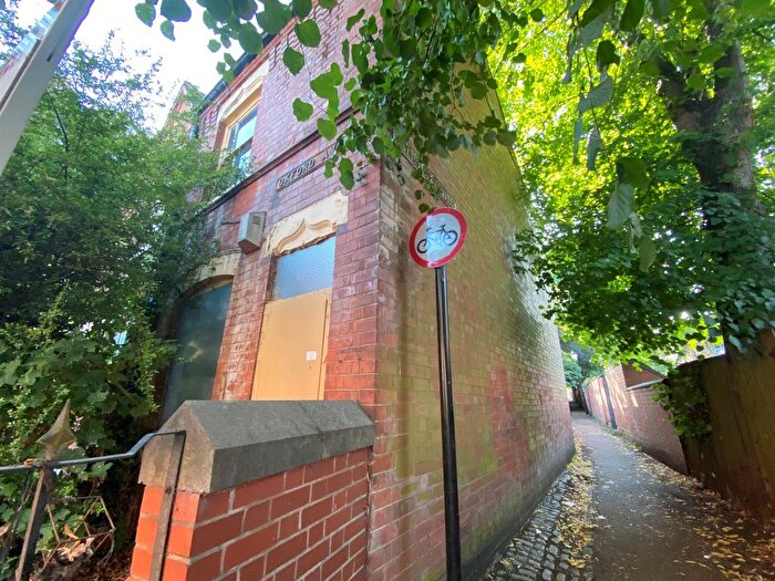 2 Bedroom Terraced House For Sale In Oxford Avenue, Leicester, LE2