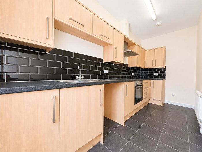 2 Bedroom Flat To Rent In Maytree Road, Fareham, PO16