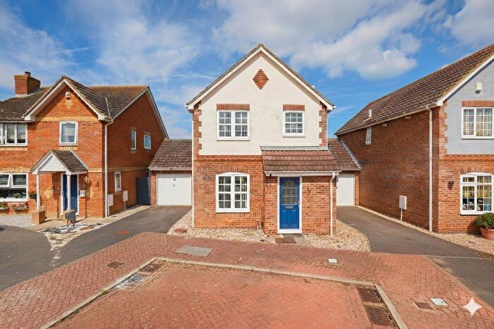3 Bedroom Detached House For Sale In Anne Boleyn Close, Eastchurch, Sheerness, ME12