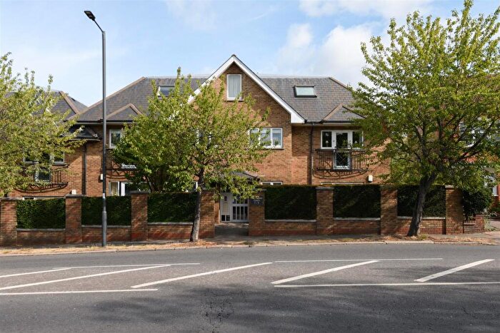 2 Bedroom Flat For Sale In Carrington Court, Green Dragon Lane, London, N21