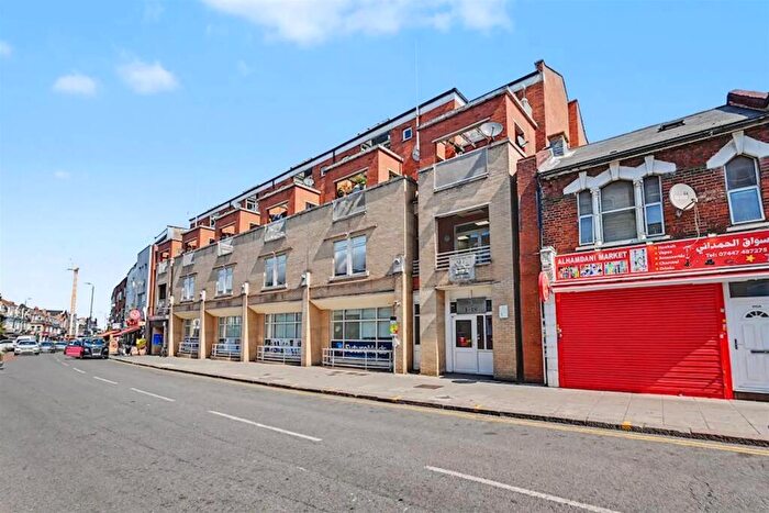 1 Bedroom Property For Sale In High Road, London, NW10