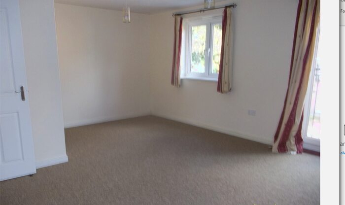2 Bedroom Flat To Rent In Tovey Crescent, Plymouth PL5