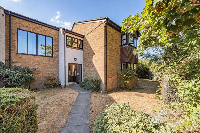 Studio For Sale In Clarkes Drive, Uxbridge, UB8